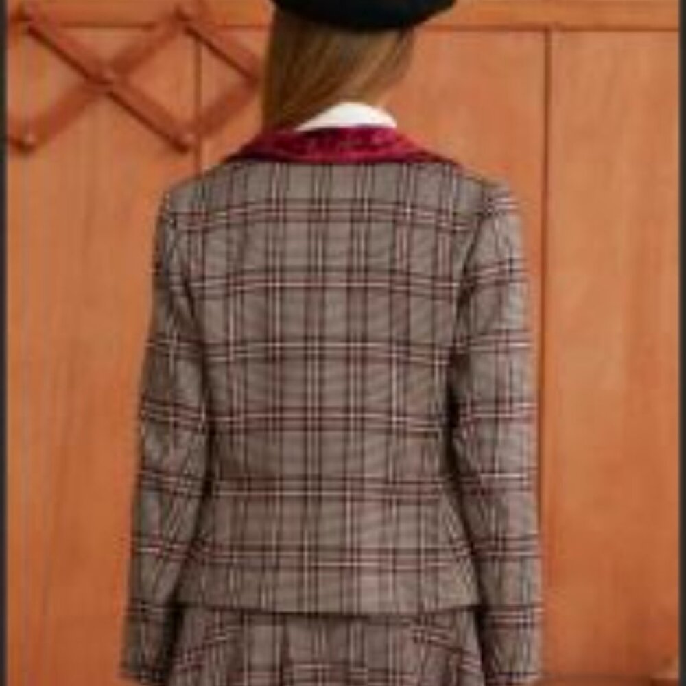 Harry Potter Gryffindor Embroidered Crest Blazer Jacket - Picture 8 of 12